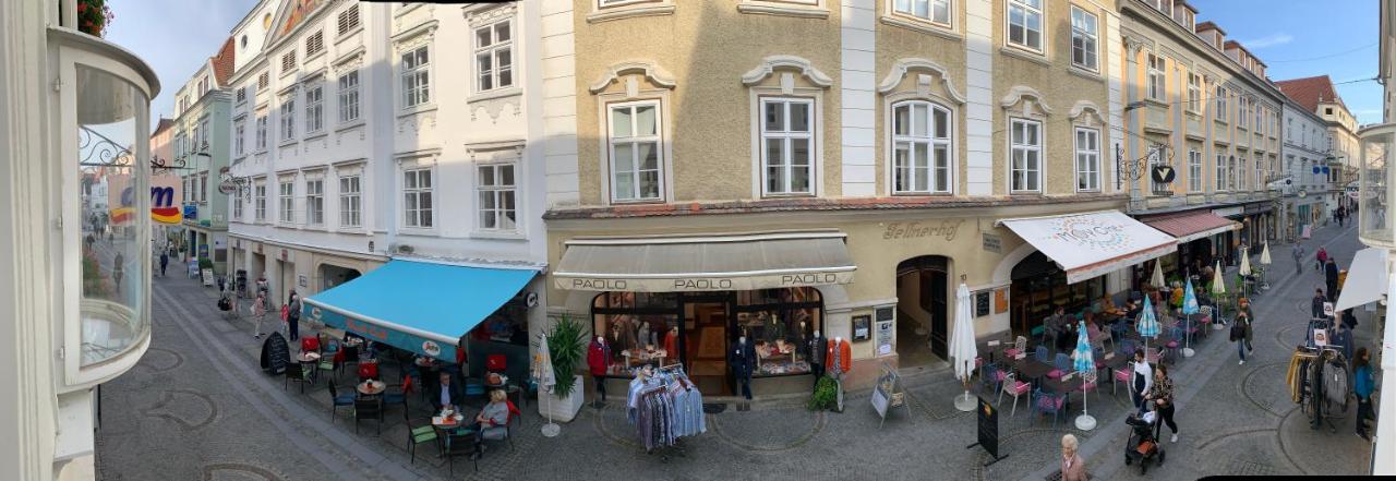 Apartamento Penthouse Maxfux Direkt In Der Fussgaengerzone 130M2 Krems an der Donau Exterior foto
