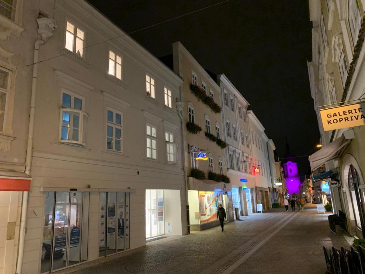 Apartamento Penthouse Maxfux Direkt In Der Fussgaengerzone 130M2 Krems an der Donau Exterior foto